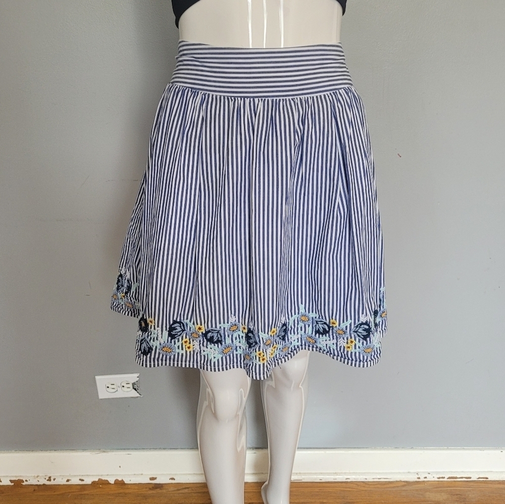 Naf Naf Embroidered and Beaded Mini Skirt, VGUC, Size 2